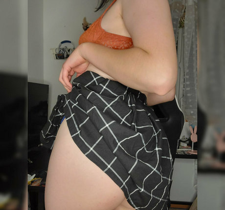 Foto di nudo di fuga di OnlyFans di Emforshort