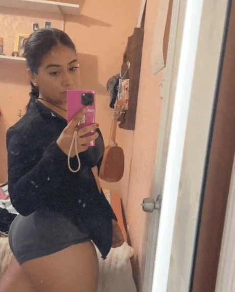 Foto di nudo di fuga di OnlyFans di Gabrielamhdzz