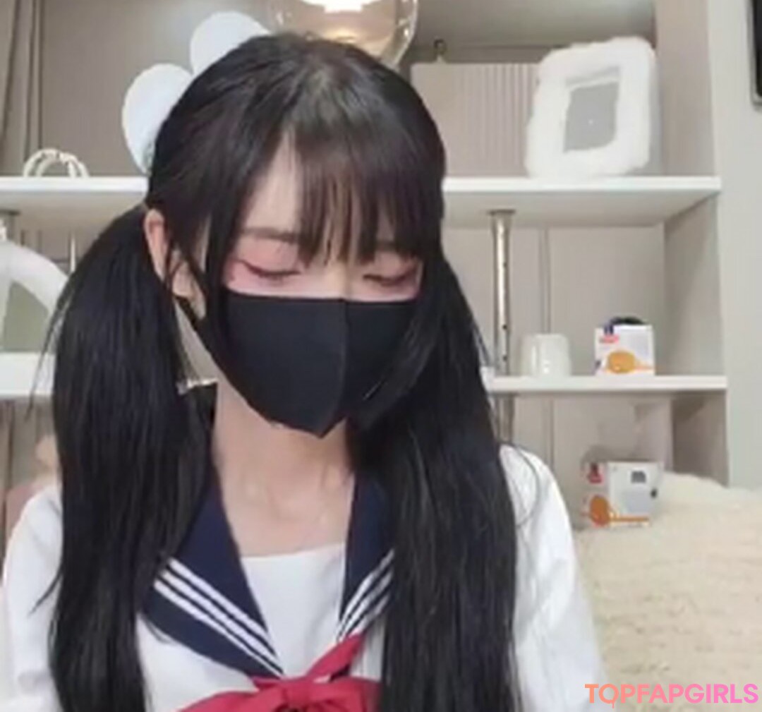 Foto di nudo di fuga di OnlyFans di Luvuhiki #8 Foto di nudo di fuga di OnlyFans di Luvuhiki #8