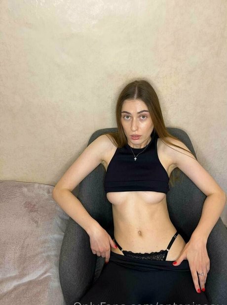 Foto di nudo di fuga di OnlyFans di Yourrosalia