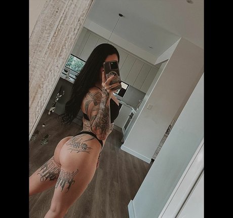 Foto di nudo di fuga di OnlyFans di Ssatan666
