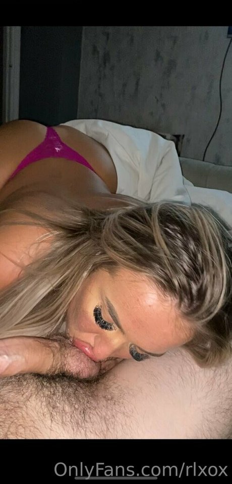 Foto di nudo di fuga di OnlyFans di Rlxox