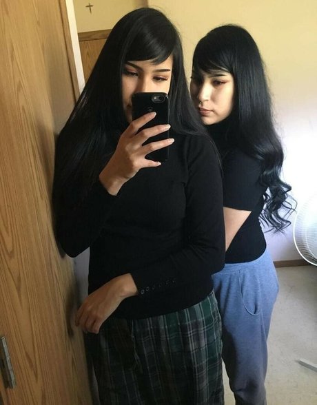 Latina Twin Sisters