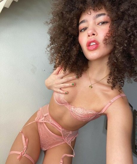 Foto di nudo di fuga di OnlyFans di Teo Marcella
