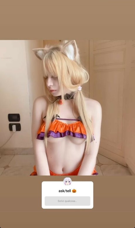 Foto di nudo di fuga di OnlyFans di Momosharkk