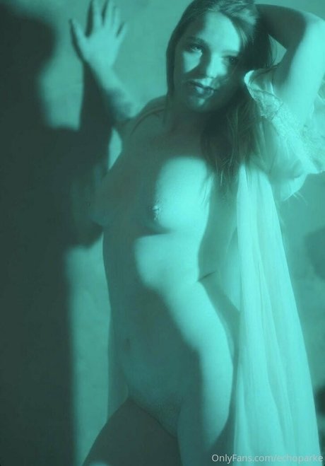 Foto di nudo di fuga di OnlyFans di Echoparke