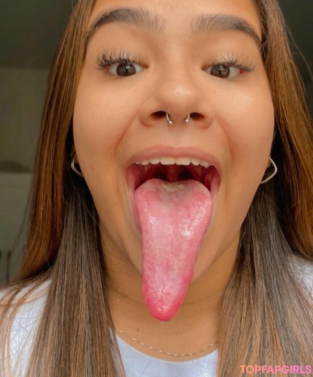 Foto di nudo di fuga di OnlyFans di Long Tongue Fetish #138 Foto di nudo di fuga di OnlyFans di Long Tongue Fetish #138