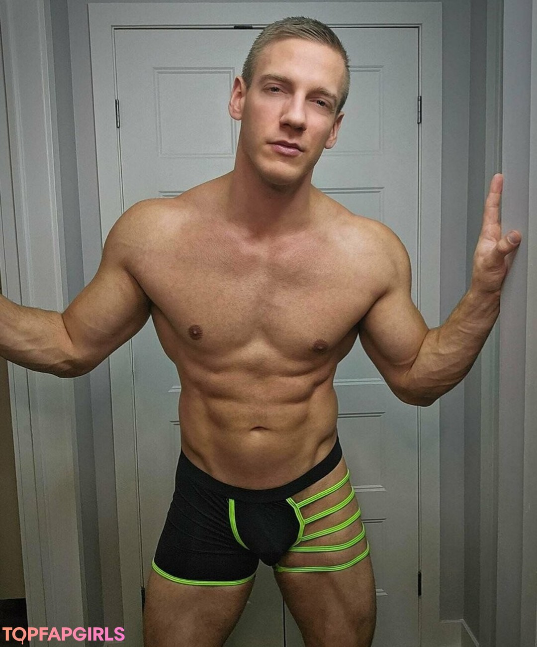 Foto di nudo di fuga di OnlyFans di Johnfitness91free #16 Foto di nudo di fuga di OnlyFans di Johnfitness91free #16