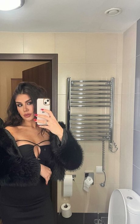 Foto di nudo di fuga di OnlyFans di Vanessa Zachariadi