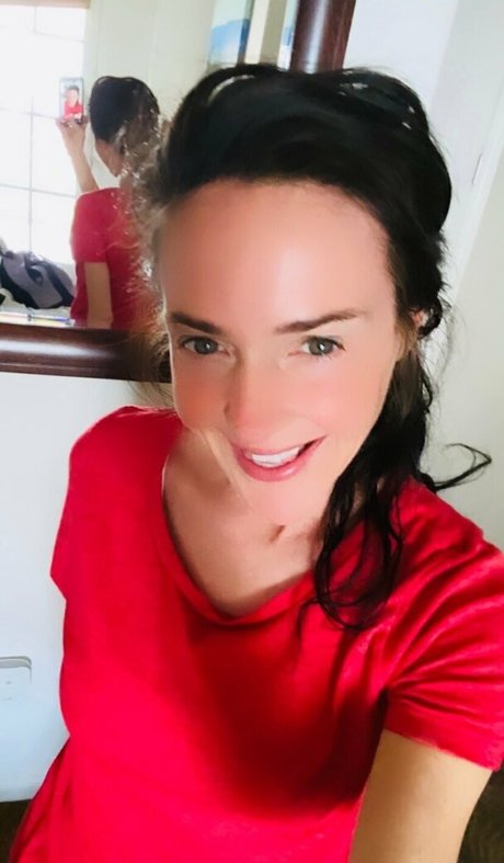 Lilrosiedoll