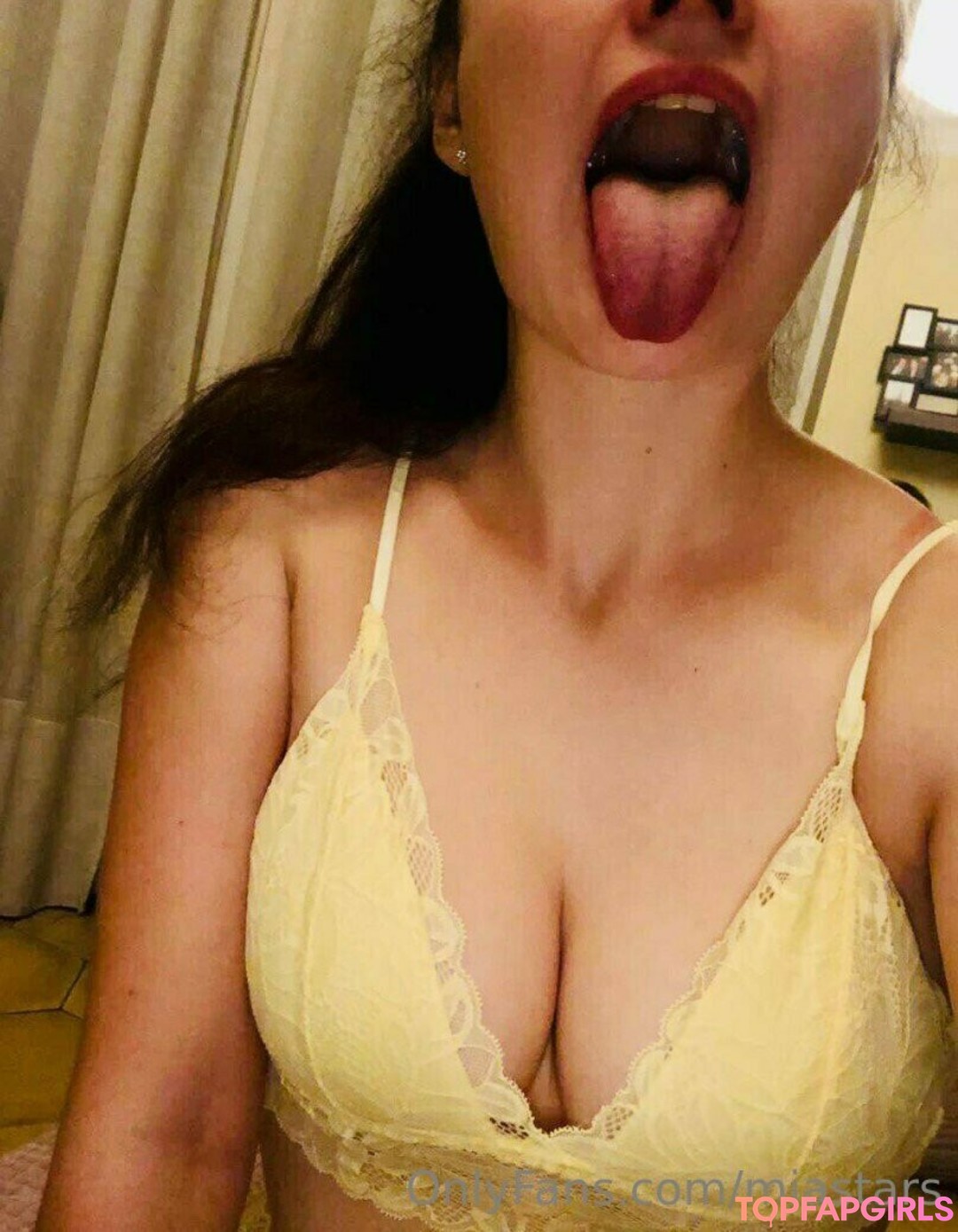 Foto di nudo di fuga di OnlyFans di Miastars #23 Foto di nudo di fuga di OnlyFans di Miastars #23