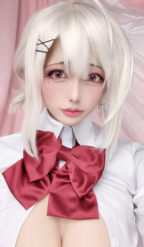 Momo JP Cosplay