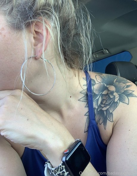 Foto di nudo di fuga di OnlyFans di Badasstxmama