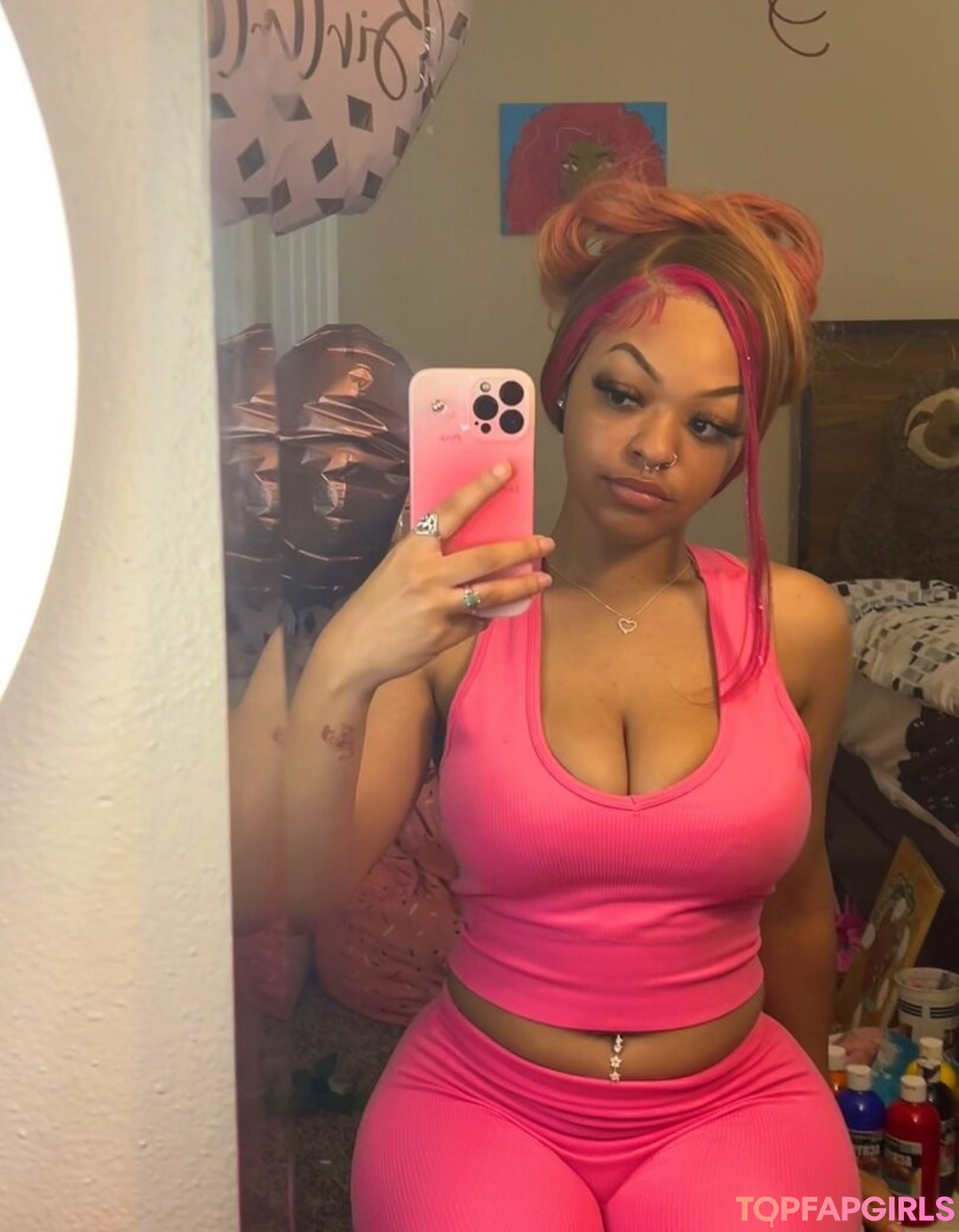 Foto di nudo di fuga di OnlyFans di Mrssupersoaker9000 #5 Foto di nudo di fuga di OnlyFans di Mrssupersoaker9000 #5