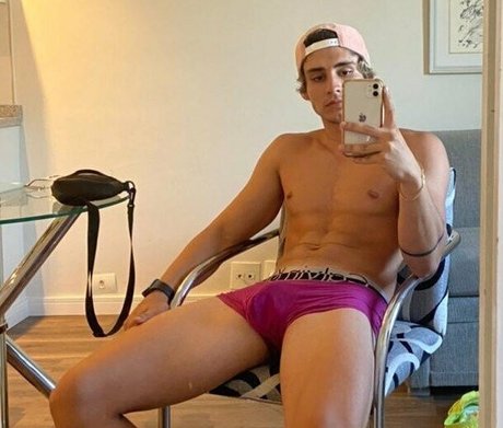 Foto di nudo di fuga di OnlyFans di Dieghodolttih