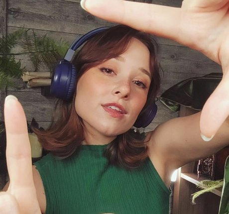 Foto di nudo di fuga di OnlyFans di Amykay Asmr