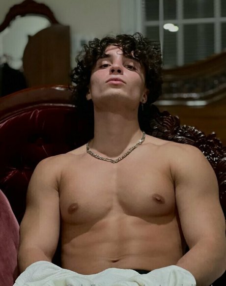 Foto di nudo di fuga di OnlyFans di Petervigilante