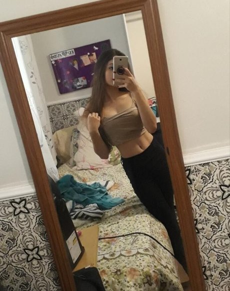 Foto di nudo di fuga di OnlyFans di Ingrid Larissa