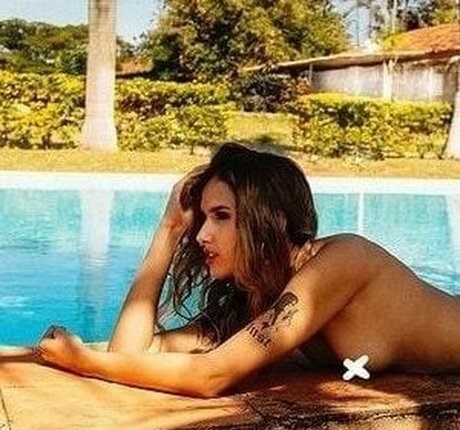 Foto di nudo di fuga di OnlyFans di Satrinna