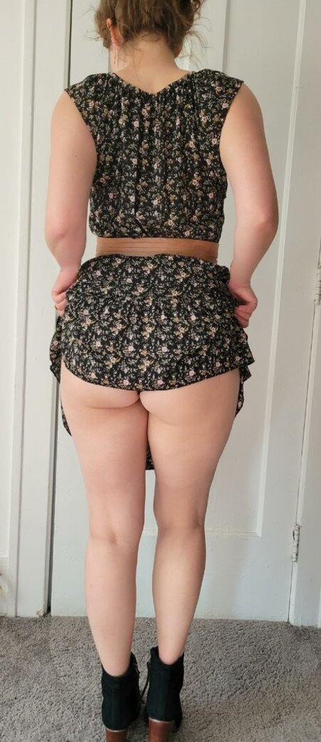 Foto di nudo di fuga di OnlyFans di Marieatwood