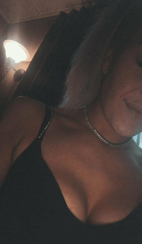 Foto di nudo di fuga di OnlyFans di Smusa