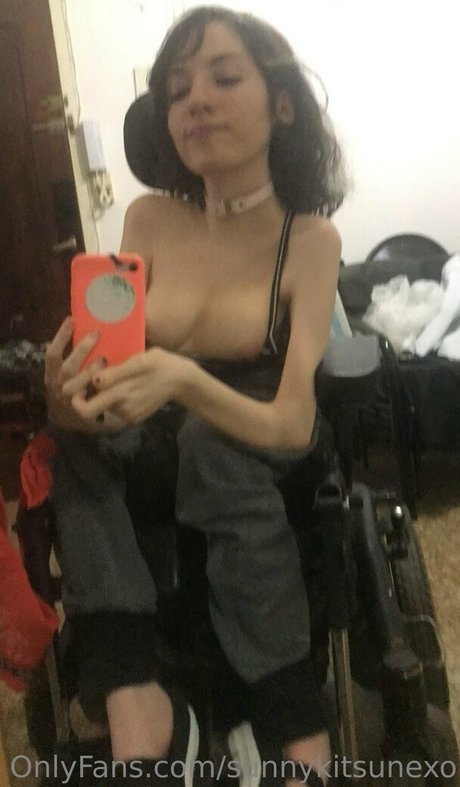Foto di nudo di fuga di OnlyFans di Sunnykitsunexo