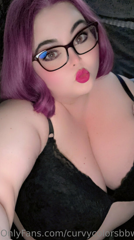Foto di nudo di fuga di OnlyFans di Curvycolorsbbw