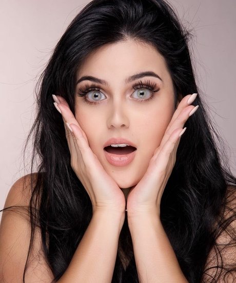 Foto di nudo di fuga di OnlyFans di Paola Migliorini