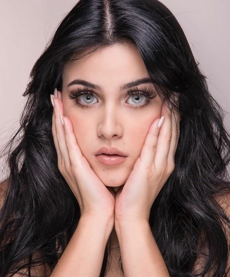 Foto di nudo di fuga di OnlyFans di Paola Migliorini