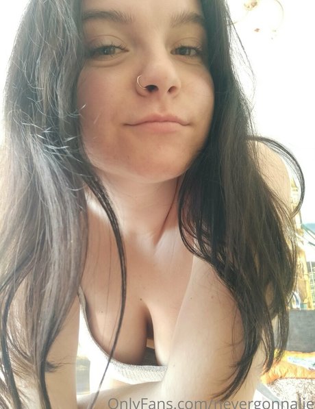 Foto di nudo di fuga di OnlyFans di Nevergonnalie