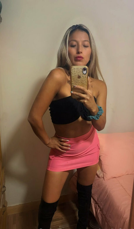 Foto di nudo di fuga di OnlyFans di Onlyfsol