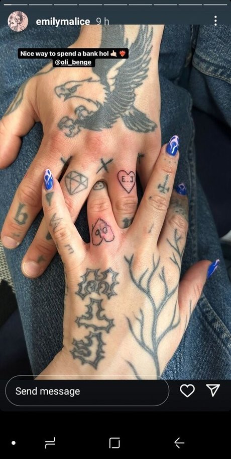 Foto di nudo di fuga di OnlyFans di Emily Malice
