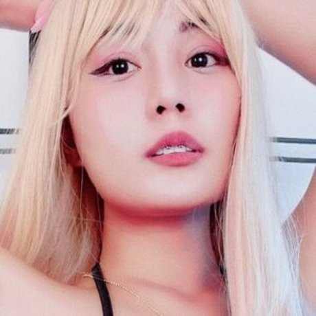 Foto di nudo di fuga di OnlyFans di Mika Daime