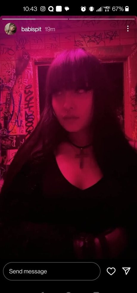 Foto di nudo di fuga di OnlyFans di Babispit