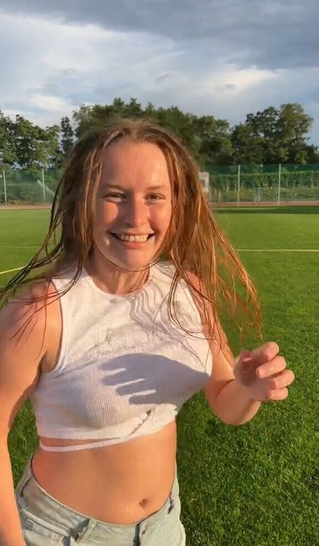 Foto di nudo di fuga di OnlyFans di Kaja Mood