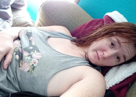 Foto di nudo di fuga di OnlyFans di Deedeelynn