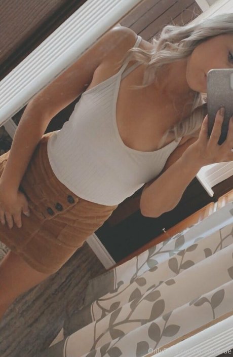 Foto di nudo di fuga di OnlyFans di Chelseerae