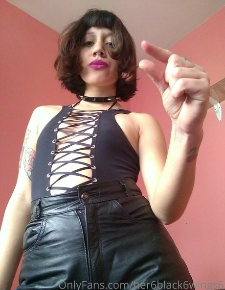 Foto di nudo di fuga di OnlyFans di Mistresswinona