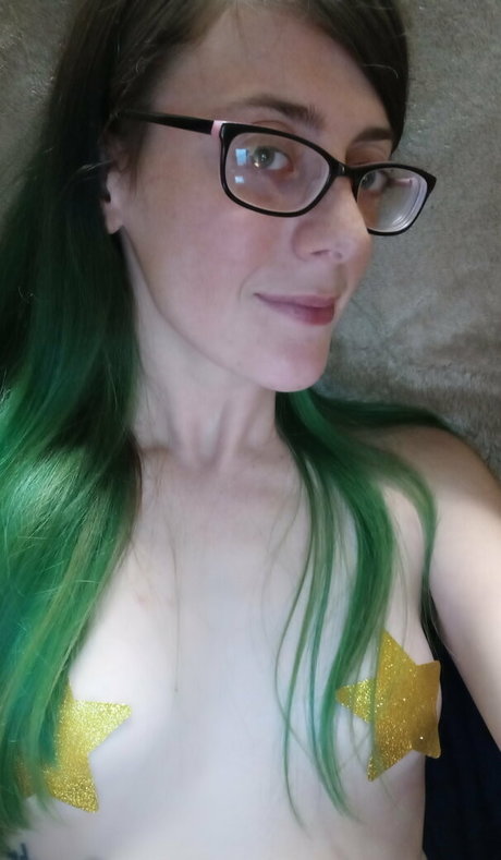 Foto di nudo di fuga di OnlyFans di Visceralvixen69