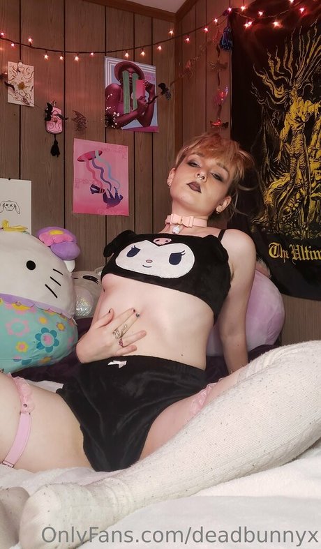 Foto di nudo di fuga di OnlyFans di Deadbunnyx