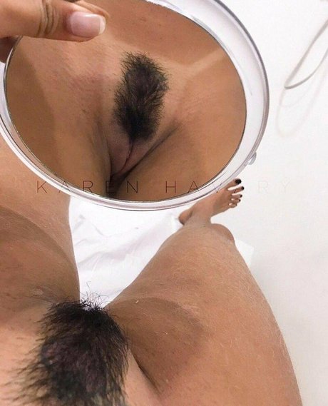 Foto di nudo di fuga di OnlyFans di Karen Havary