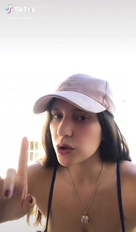 Foto di nudo di fuga di OnlyFans di Ludmila Luquez