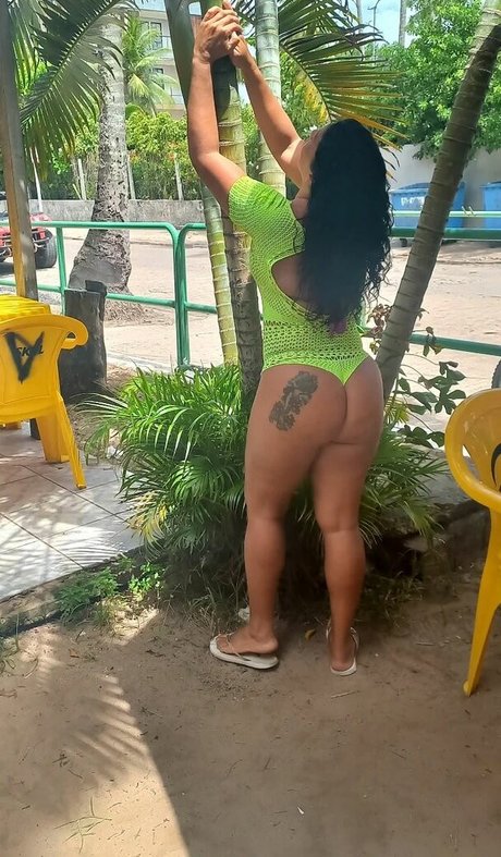 Foto di nudo di fuga di OnlyFans di Maluquinha Dinha