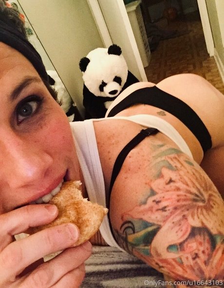 Foto di nudo di fuga di OnlyFans di Goddessraine420