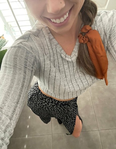 Foto di nudo di fuga di OnlyFans di Izzybutt
