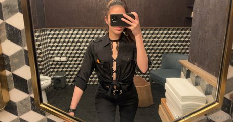 Foto di nudo di fuga di OnlyFans di Dove124