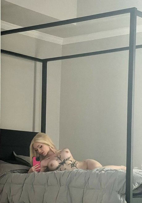 Foto di nudo di fuga di OnlyFans di Darla Bundus