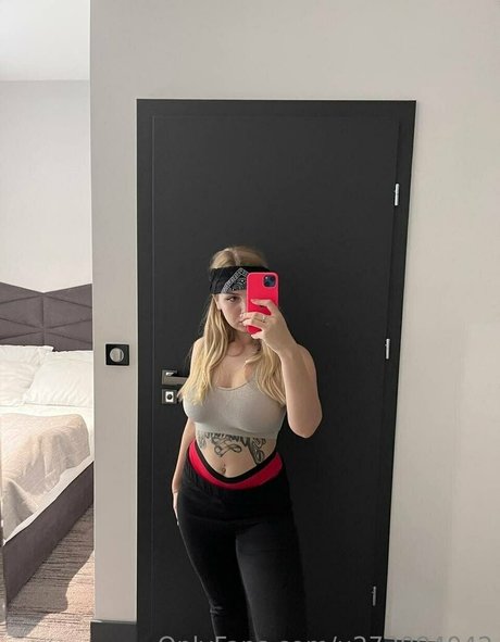 Foto di nudo di fuga di OnlyFans di Sayorishai