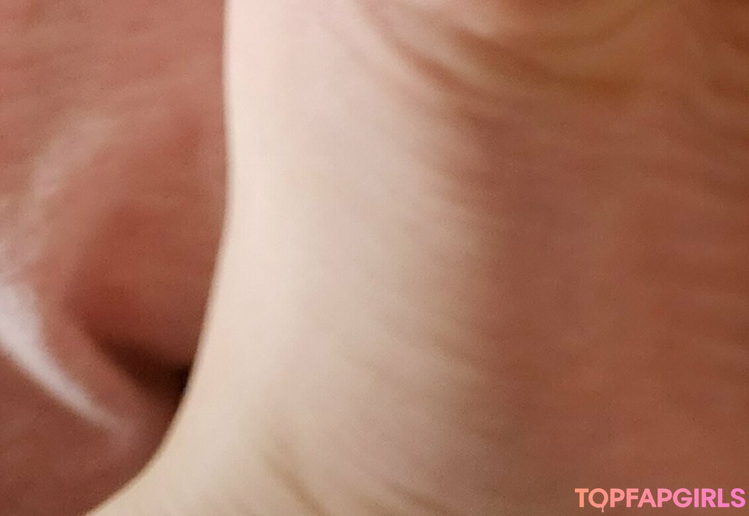 Foto di nudo di fuga di OnlyFans di Misskittyhellebore #11 Foto di nudo di fuga di OnlyFans di Misskittyhellebore #11