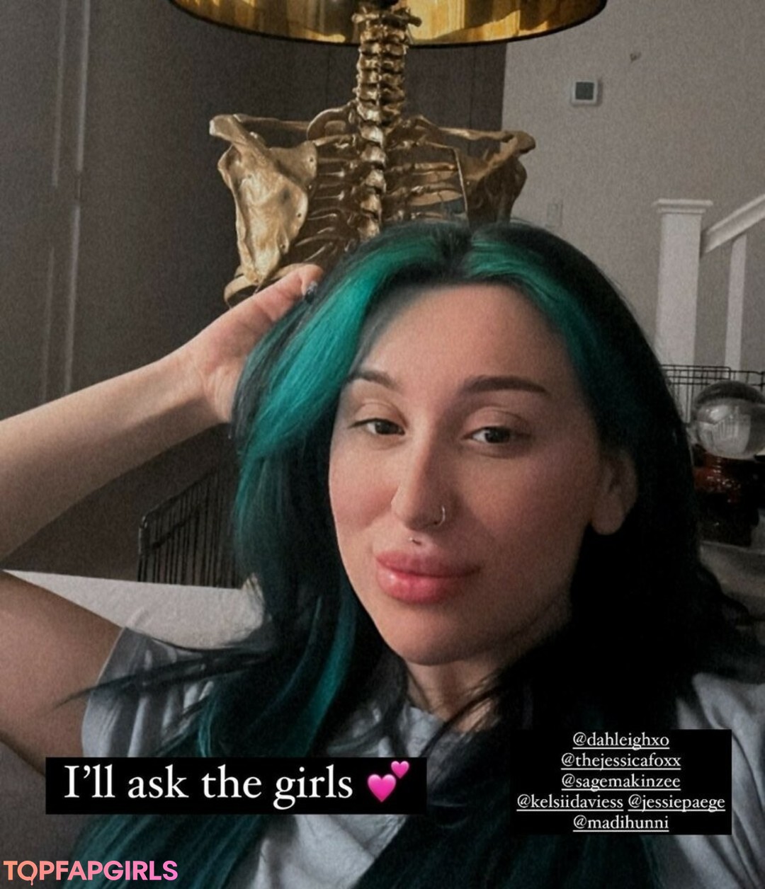 Foto di nudo di fuga di OnlyFans di Mackenzie Marie #8 Foto di nudo di fuga di OnlyFans di Mackenzie Marie #8